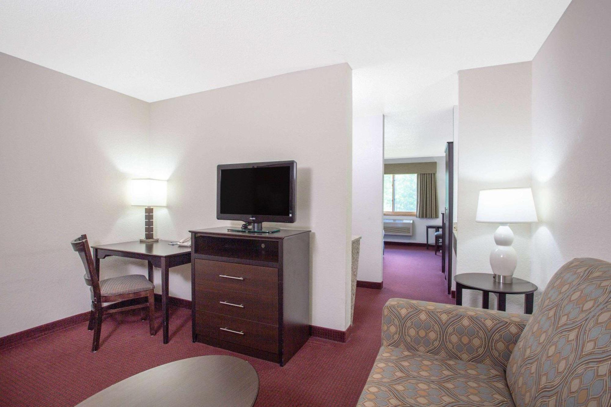 Americinn By Wyndham Hayward Exterior photo